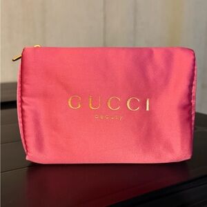 Gucci Beauty (Gift with Purchase) Hot Pink Cosmetic Bag